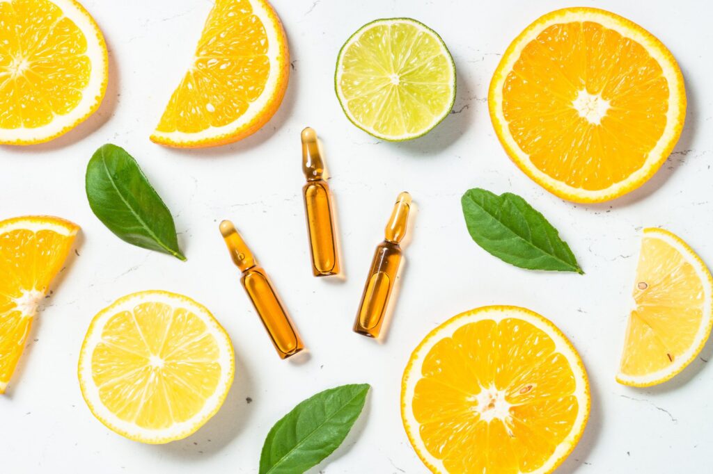 Vitamin C. Cosmetic products and fresh citrus fruits